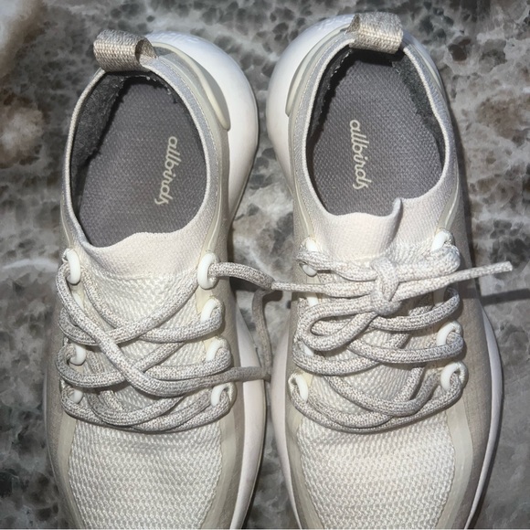 COPY - Women's Trail Runners SWT : 7.5 | CREAM / BEIGE | ONLY WORN TWICE - Picture 5 of 9